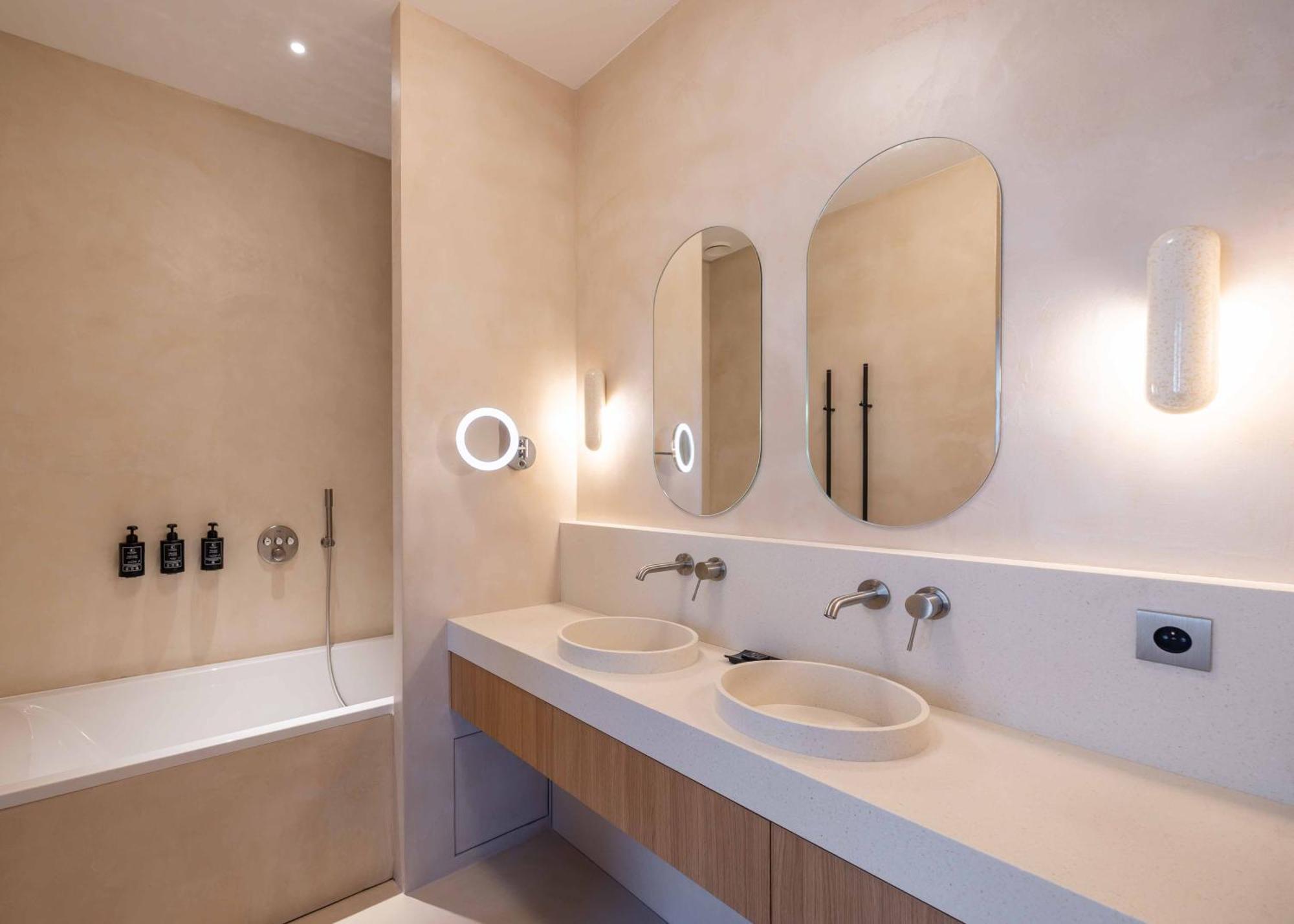 Executive Triple Room